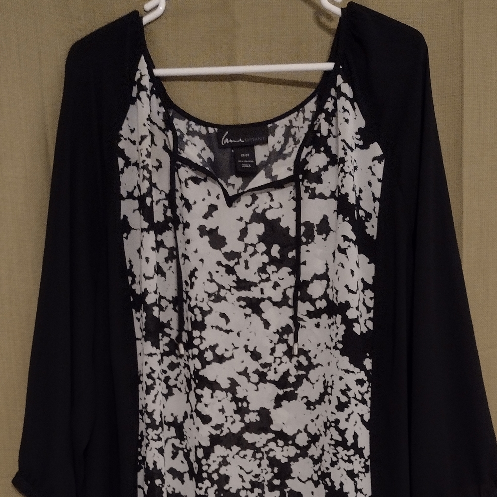 Black and white top